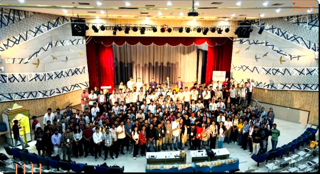 Wide group photo of the full auditorium at AI Day Bhopal 2025
